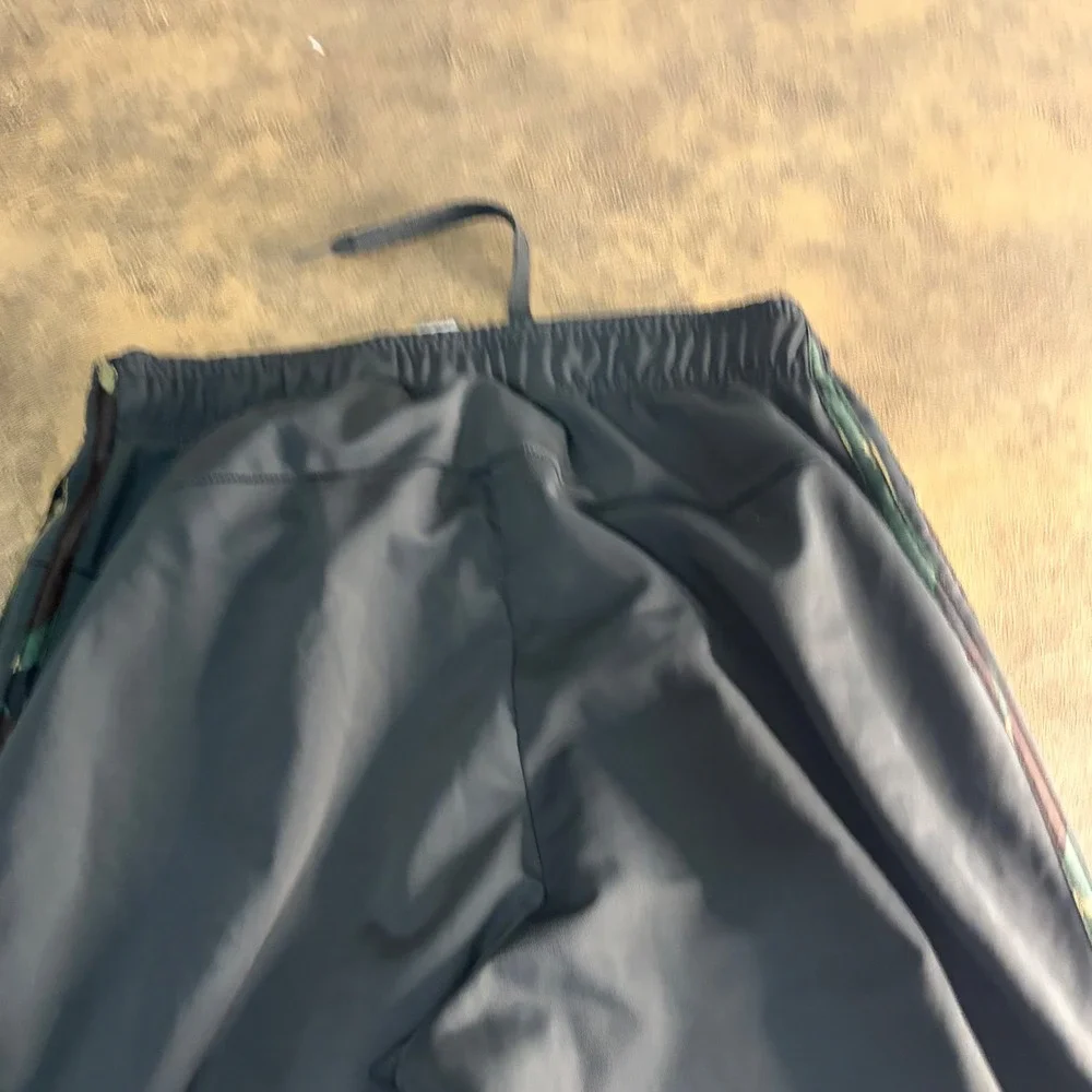 Adidas Track Pants Mens Small Grey Camo Stripe Primegreen Joggers H48440